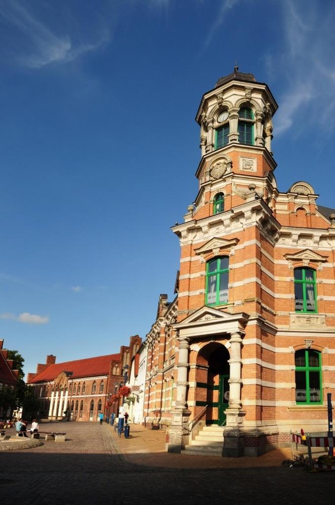 Zum Kaiserlichen Postamt Parchim Exteriér fotografie